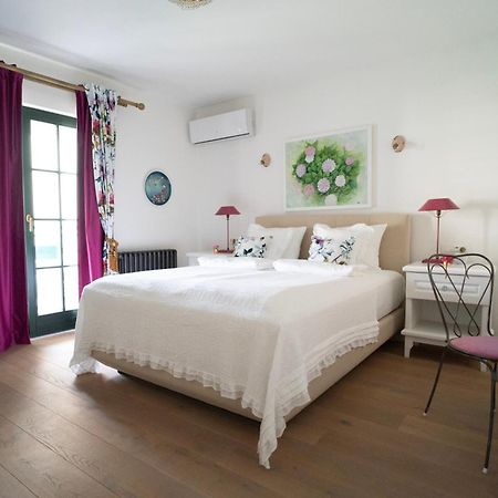 מוסטר Nomad Rooms מראה חיצוני תמונה